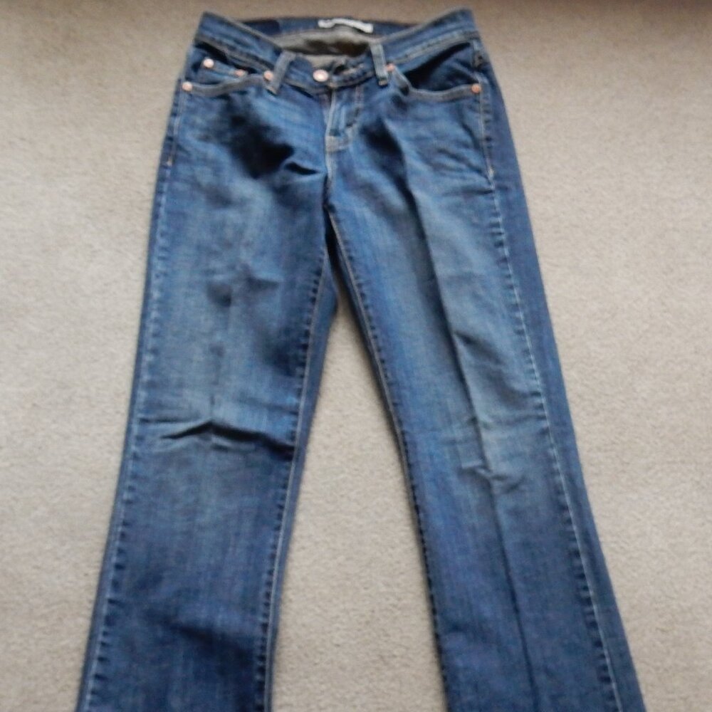 Levi's 529 Curvy Boot Cut Jeans. Size 4
